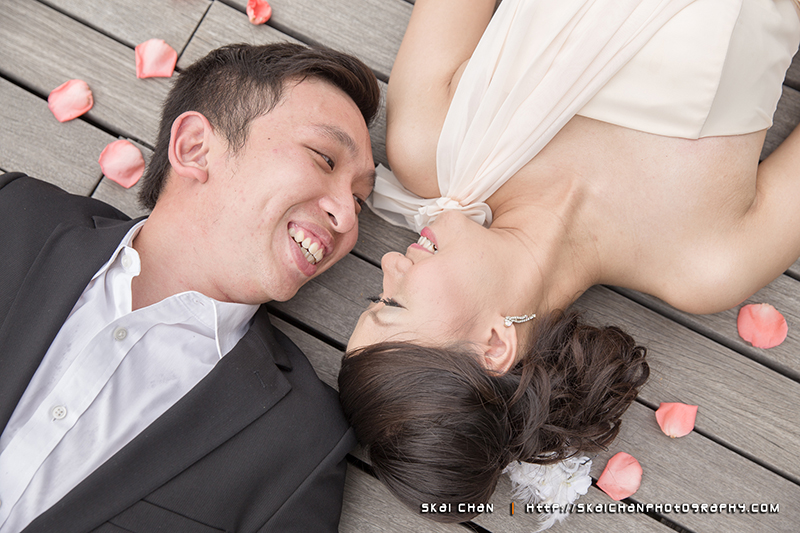 Pre-wedding photoshoot session with Ryan & Yuanzhi at Marina Bay Sands (MBS) & Gardens by the Bay