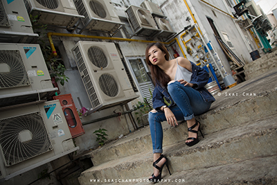 Edgy outdoor fashion photographer review & recommendation