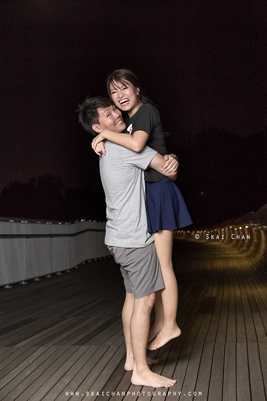 Night couple portrait photoshoot session with Huiting & Shengyang at Henderson Waves
