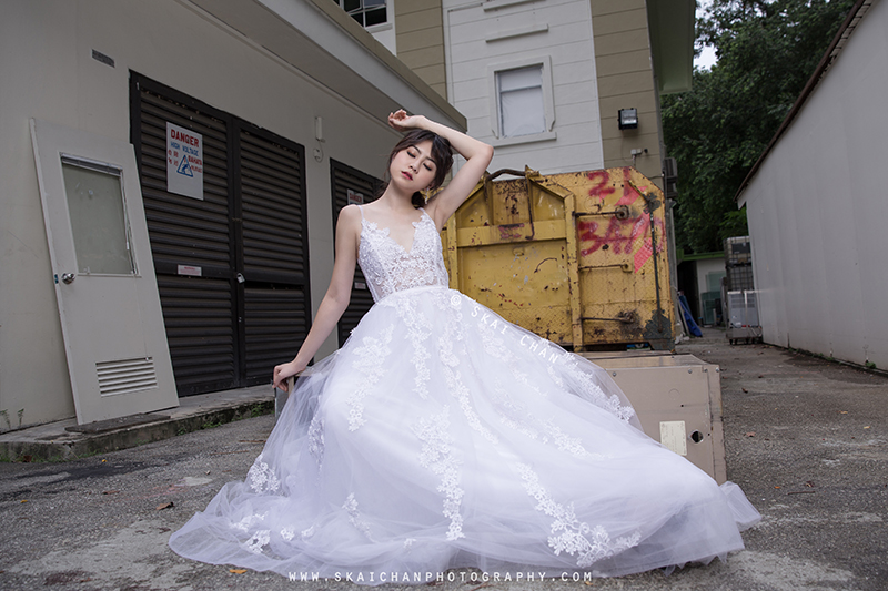 Bridal photoshoot session with Hilary at Pearl's Hill Terrace