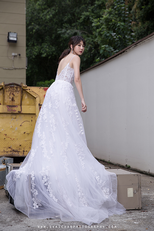 Bridal photoshoot session with Hilary at Pearl's Hill Terrace