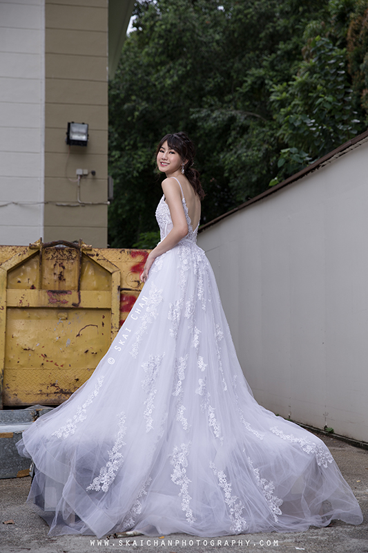 Bridal photoshoot session with Hilary at Pearl's Hill Terrace