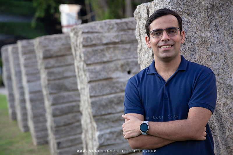 Outdoor urban lifestyle portrait photoshoot session with Rajput @ National Museum of Singapore