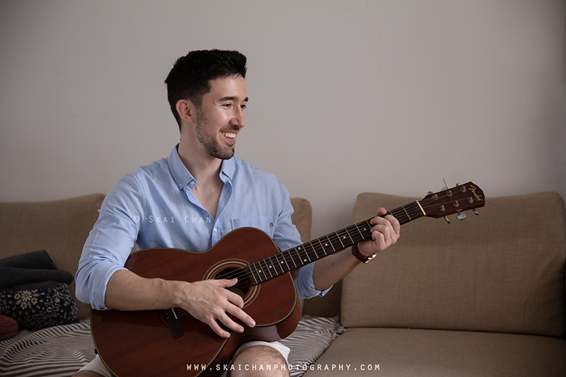 Music - Guitar photoshoot session with Lukas Berger at home