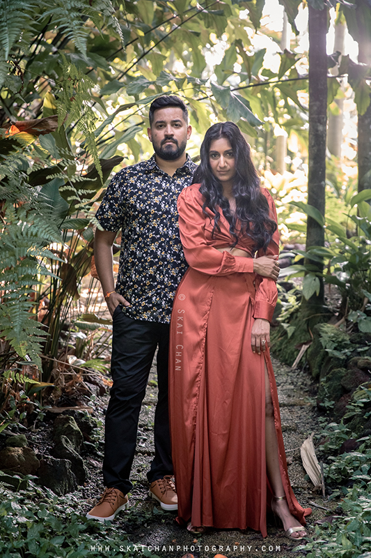 Outdoor casual couple photoshoot session with Elvis Philip & Monali P at World of Plants (Gardens By The Bay)