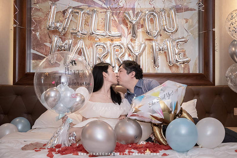 Indoor couple photoshoot session with Hendra & Grace at Equarius Hotel (Resorts World Sentosa)