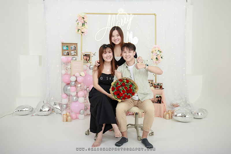 Studio friends photoshoot session with Derrick & Eunice at Our Studio Space (photography studio)