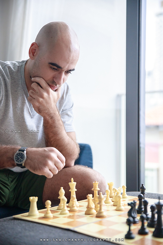 Hobby chess photoshoot session with Itay @ Robertson Quay (home)