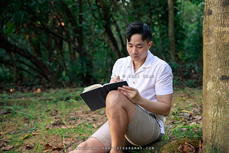 Writing photoshoot session with Ong Yongchuan at Yishun Park