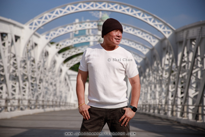 Outdoor Men's Street Fashion Photoshoot @ Anderson Bridge Outdoor Men's Street Fashion Photoshoot - Andy