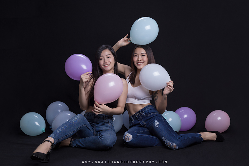 Professional friends photographer in Singapore